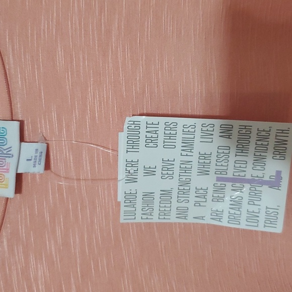 NWT LuLaRoe top, size Large - Picture 2 of 3